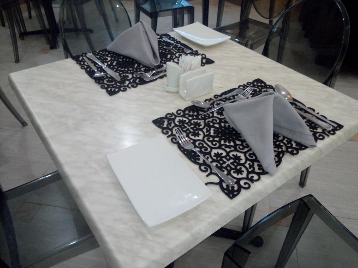 Chamiachi Hotel & Apartments Bamburi Ngoại thất bức ảnh