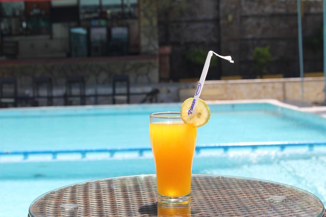 Chamiachi Hotel & Apartments Bamburi Ngoại thất bức ảnh