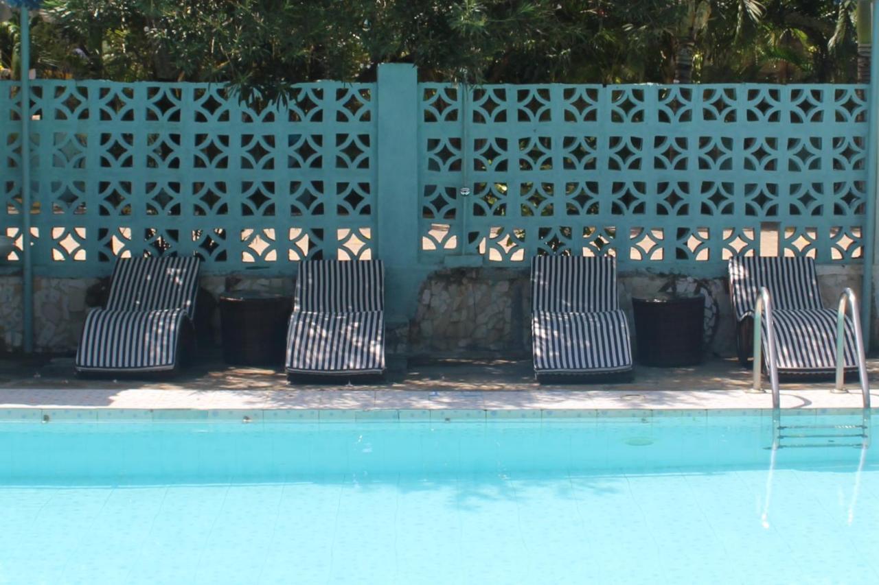 Chamiachi Hotel & Apartments Bamburi Ngoại thất bức ảnh