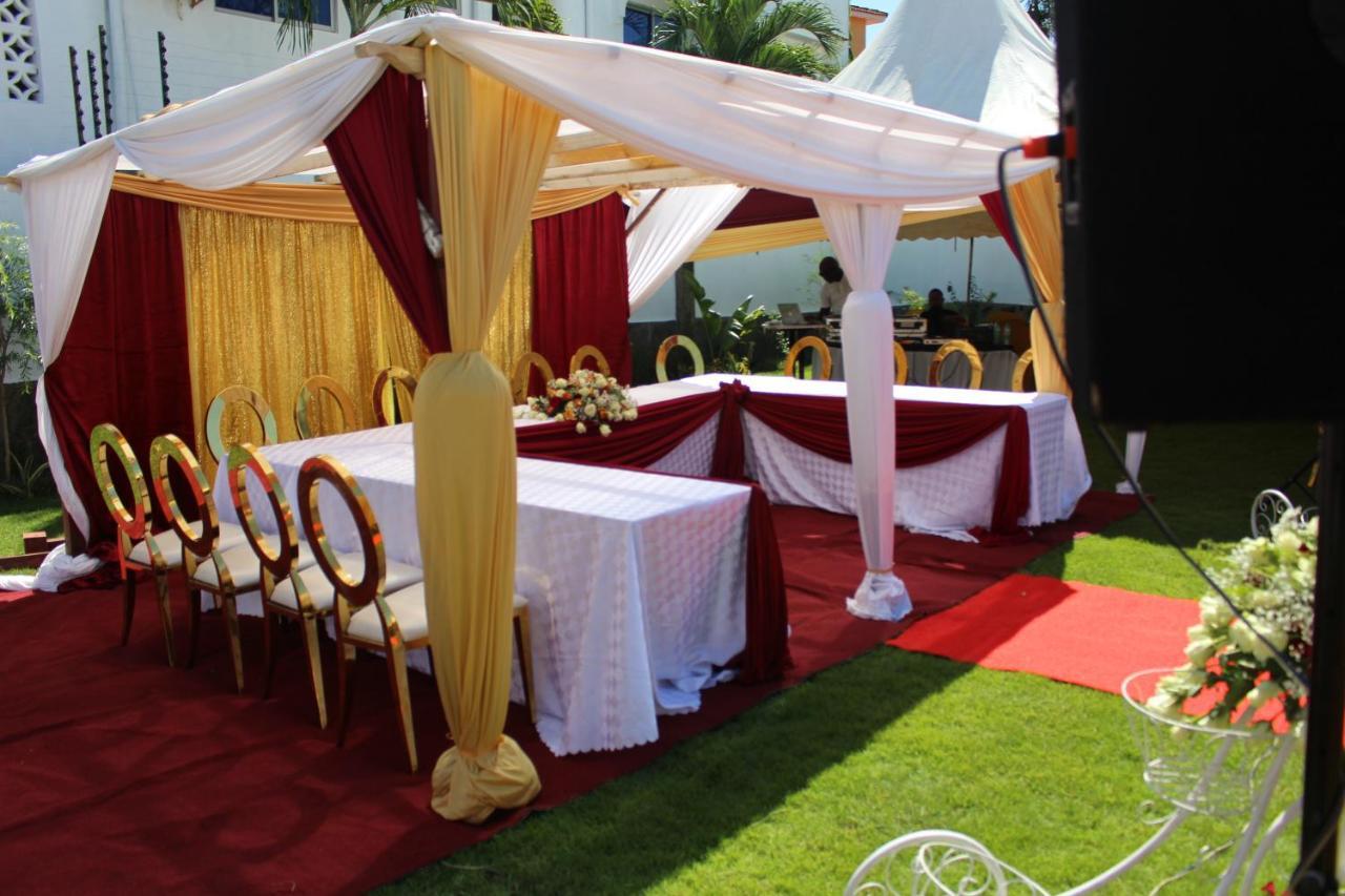 Chamiachi Hotel & Apartments Bamburi Ngoại thất bức ảnh